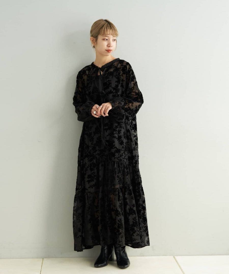 ベロアフラワーティアードワンピース