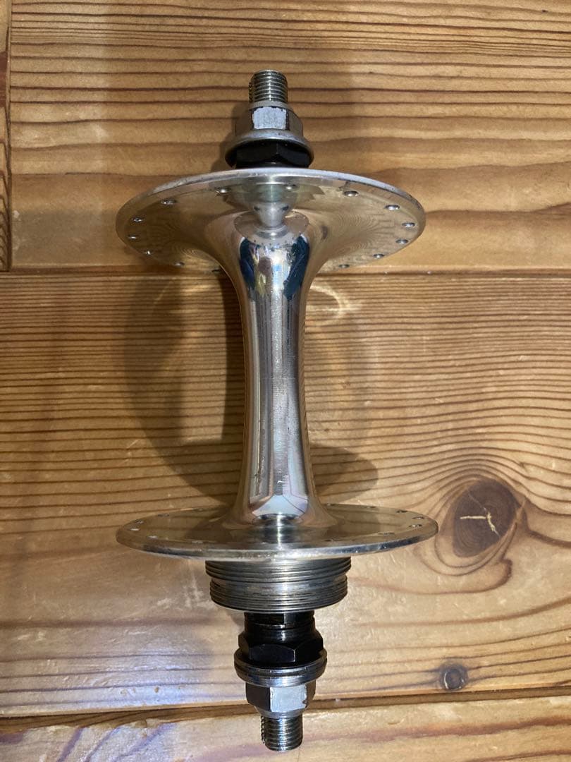 DURA-ACE HB-7600 ハブ 32H