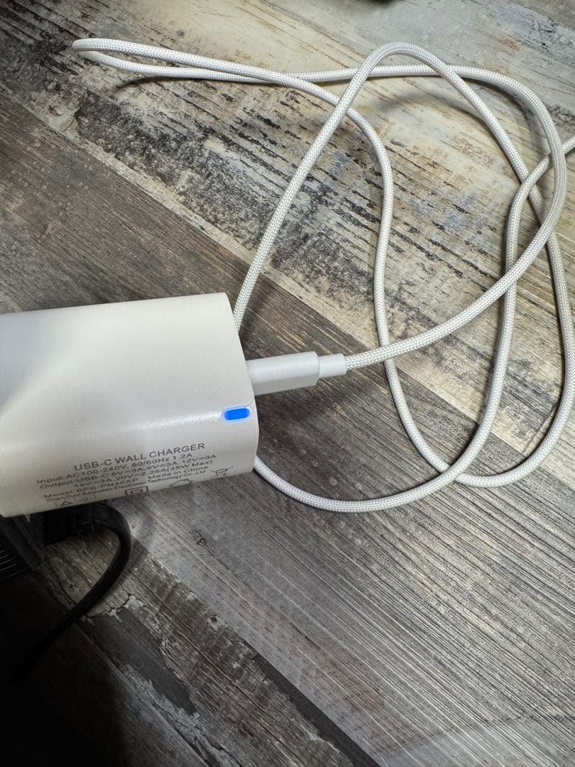 LEDネイルライトとワイヤレスキーボードセット