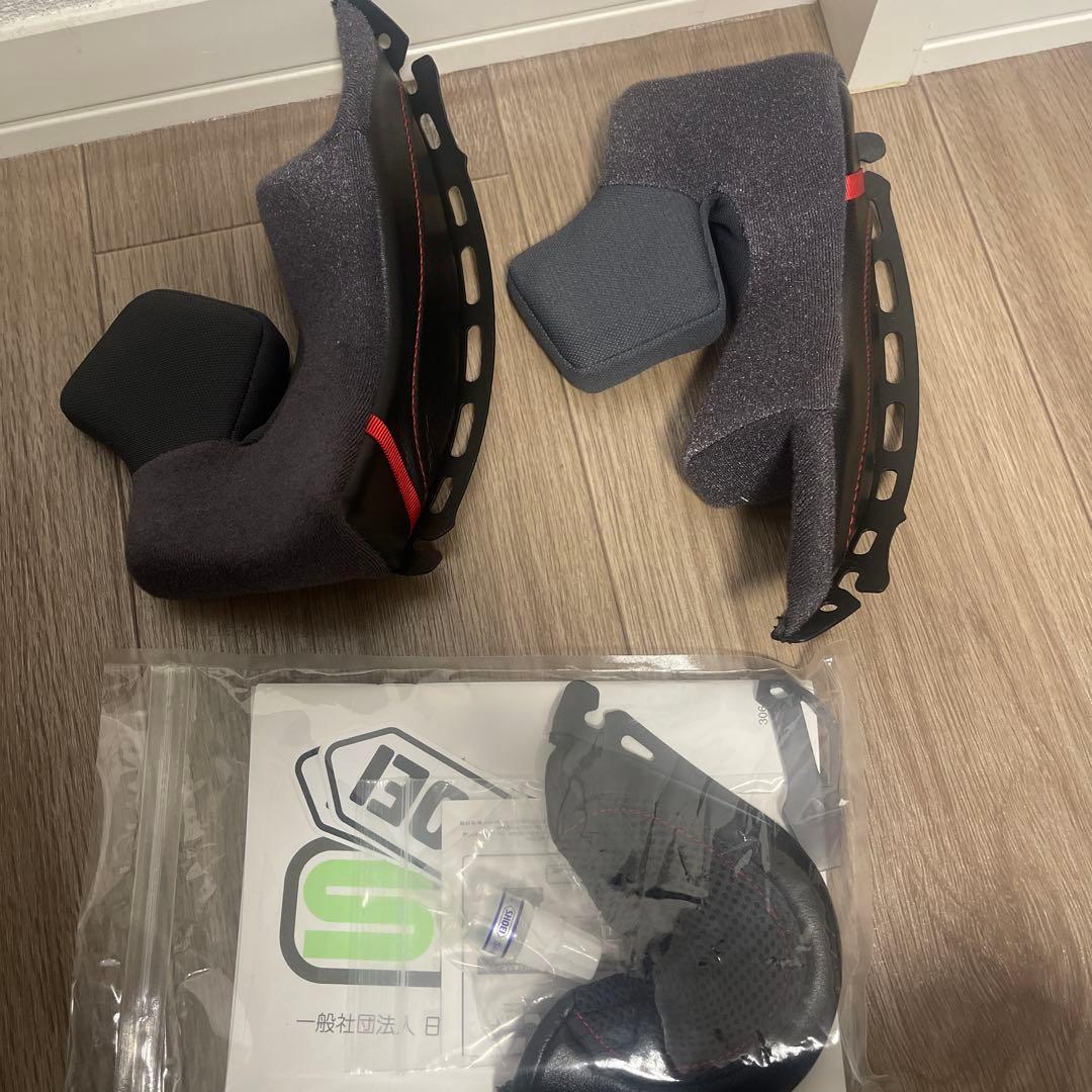 最終値下げ！　SHOEI GT-AIR2 ホワイト　　ヘルメット