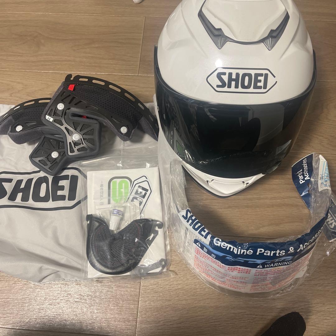 最終値下げ！　SHOEI GT-AIR2 ホワイト　　ヘルメット