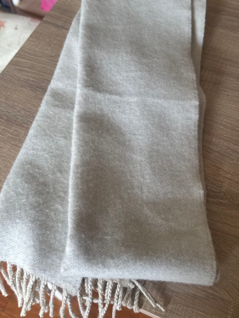 LOEWE ウールマフラー ベージュ フリンジ付き