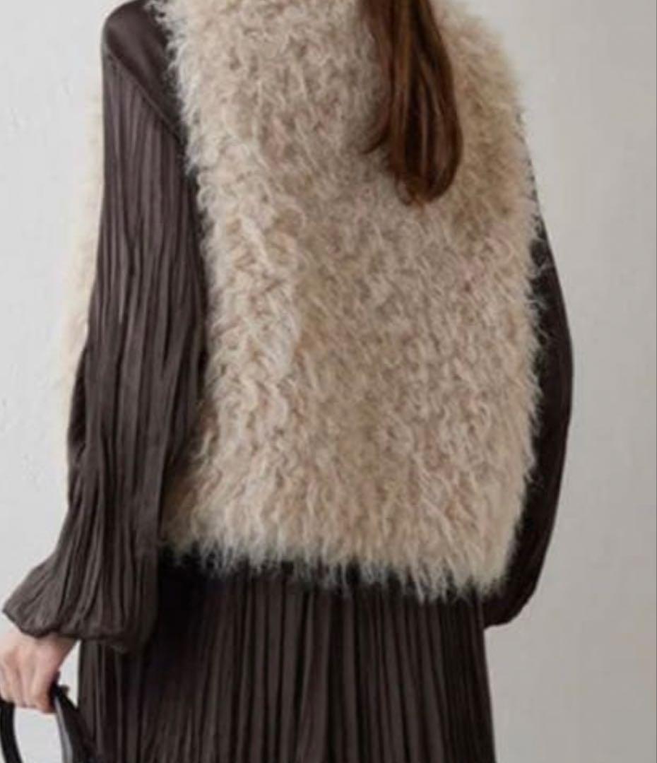 未使用タグ付GALLARDAGALANTE NAVYアイボリーフェイクファージレ