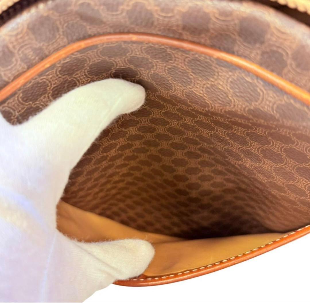 CELINE ショルダーバッグ サコッシュ ブラウン 肩掛けカバン レディース