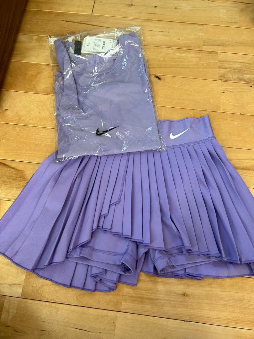Nike 紫 プリーツスカートTシャツセット　テニスウェア
