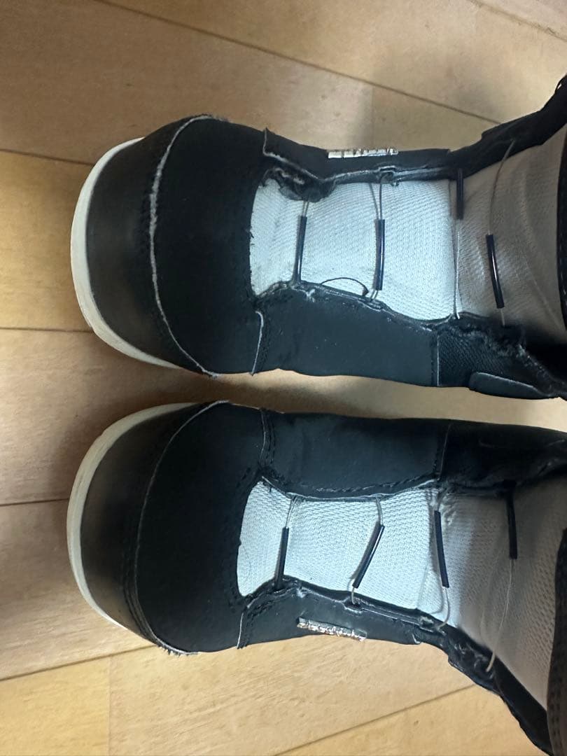 DEELUXE ジュニア用スノーボードブーツ　23センチ