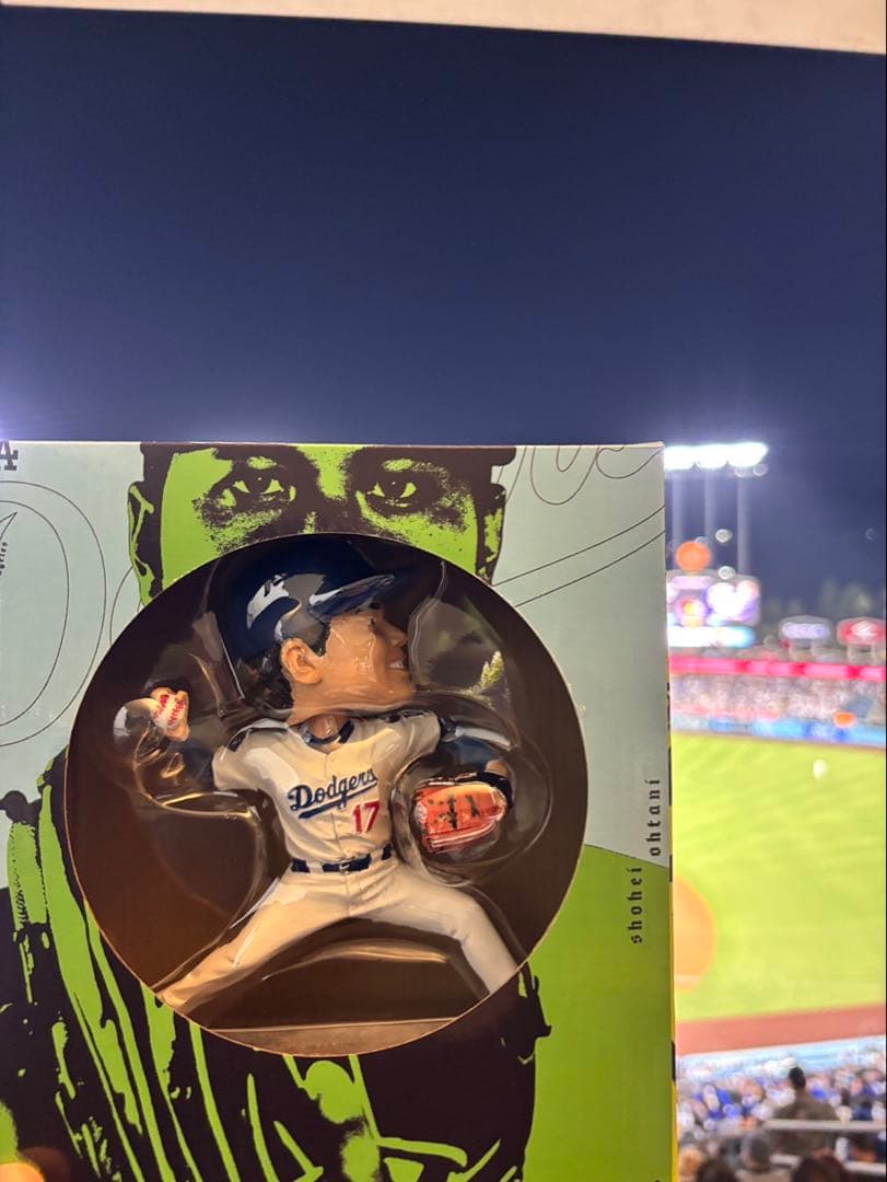 9/10 来場特典 ドジャース 大谷翔平 ボブルヘッド First Pitch