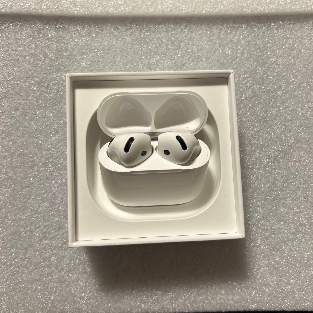 AirPods 第四世代 ANC搭載モデル　保護ケース付