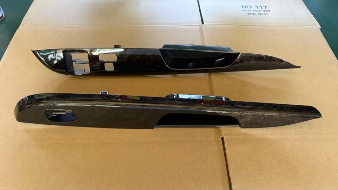 ハイエース　ワイドダークプライム2 純正インパネウッドパネル&ドアスイッチパネル