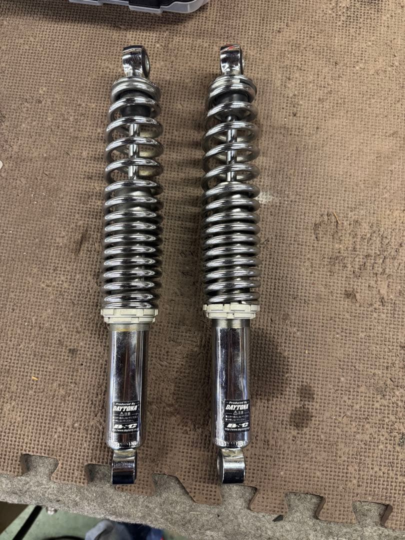 車種 フォルツァ　型式：MF10 DAYTONA サスペンション 360mm