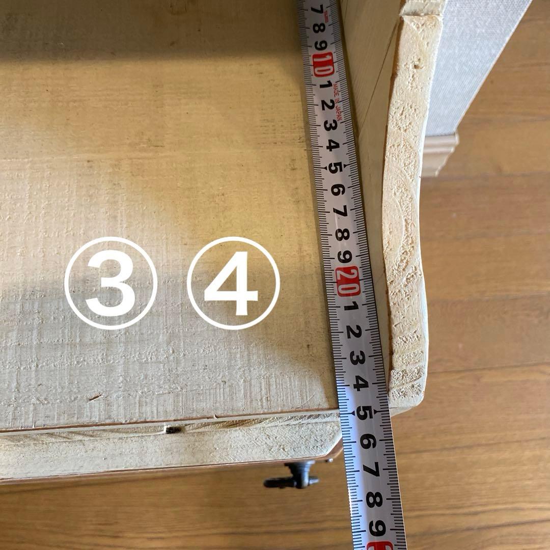 ②アンティーク棚　子供部屋