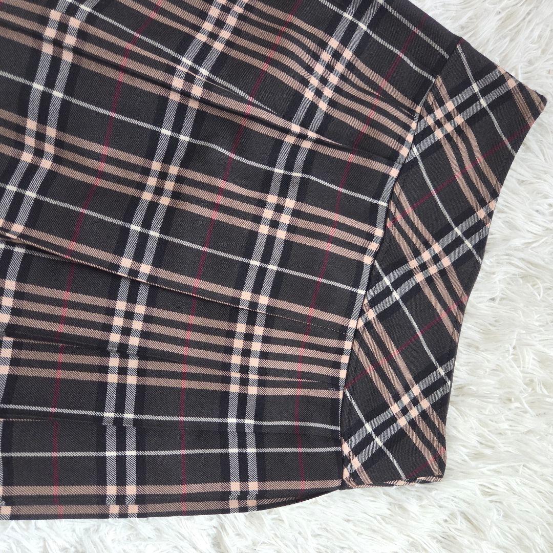美品BURBERRY　バーバリーブルーレーベル　ノバチェック　ミニスカ　プリーツ