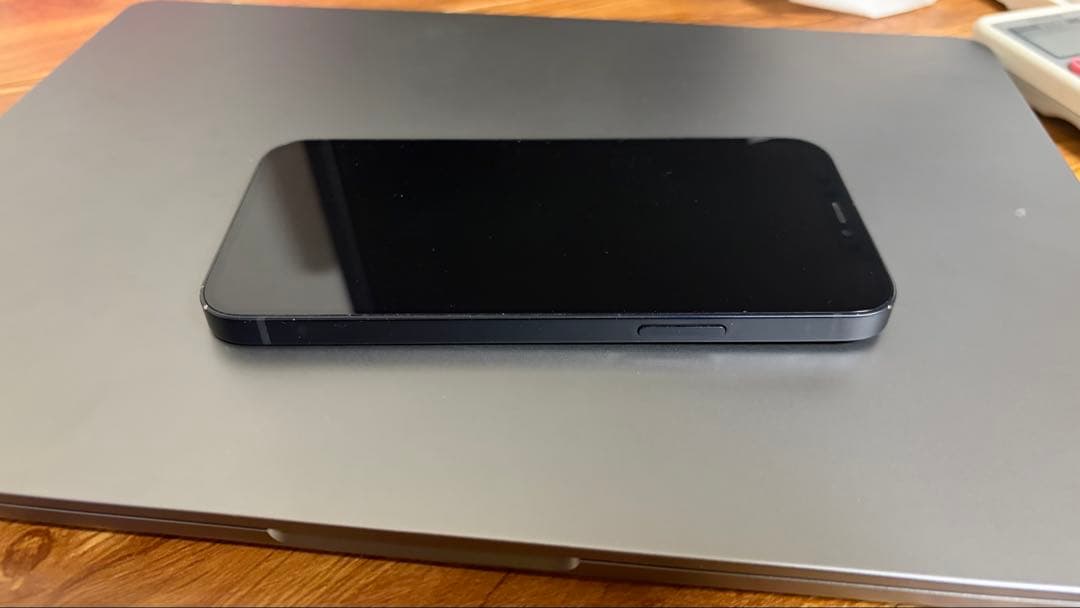 Apple iPhone 12 ブラック 本体　SIMフリー