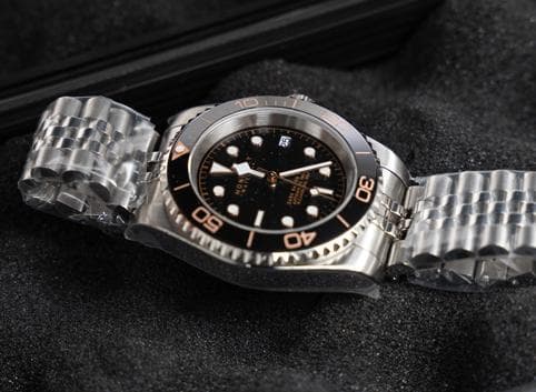 Monterey Watch Co.ダイバーズウォッチ ダークバイユー 未使用品