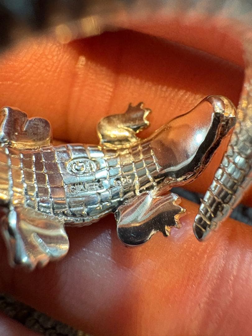 ミソラ　シルバー製 ワニ型　クロコ財布