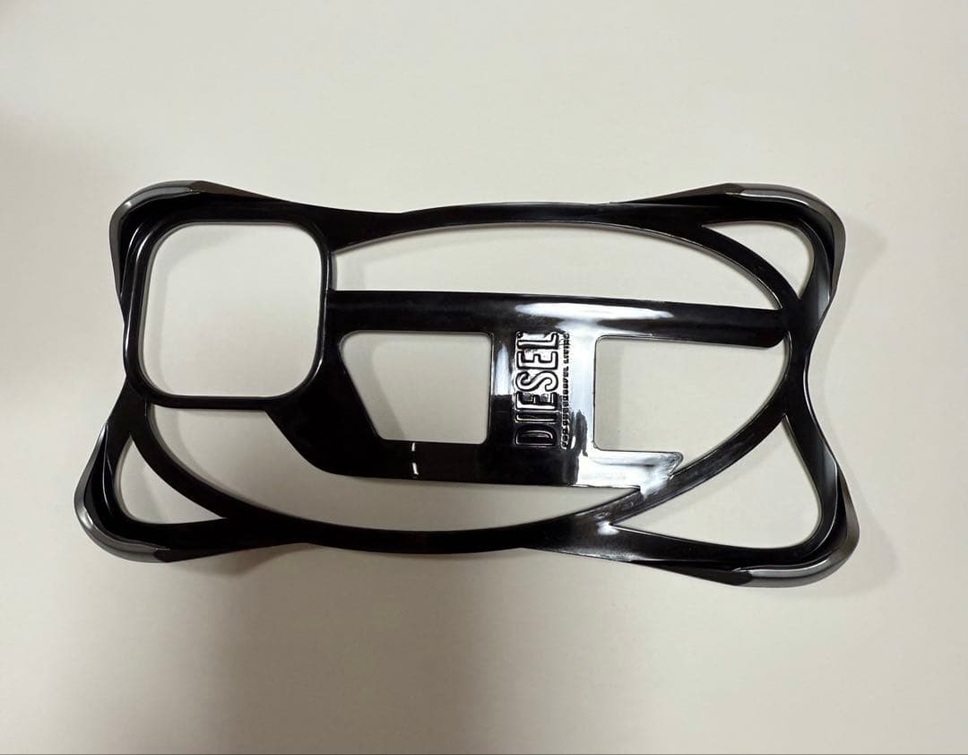iPhoneアクセサリー DIESEL CAGED D CASE iPhone 16 Pro