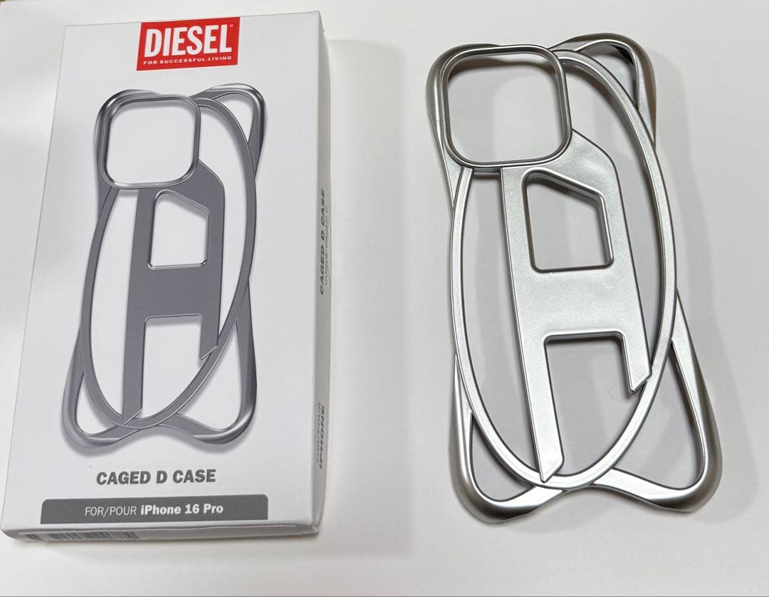 iPhoneアクセサリー DIESEL CAGED D CASE iPhone 16 Pro