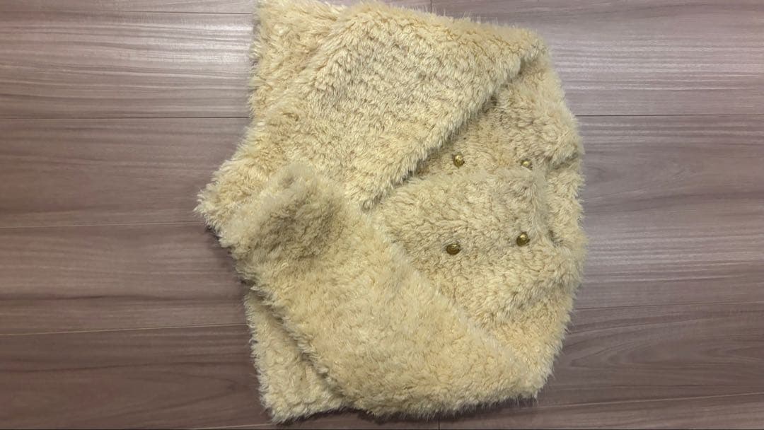 Mila Owen 金釦フェイクファー丈短ジャケット