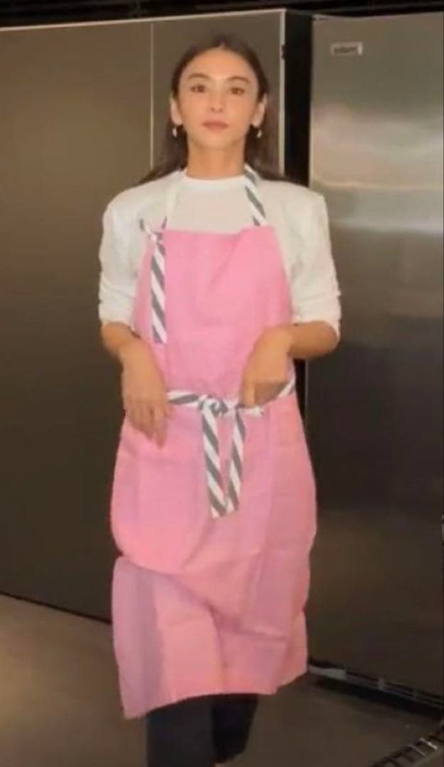 滝沢眞規子さんエプロン♪ピンク