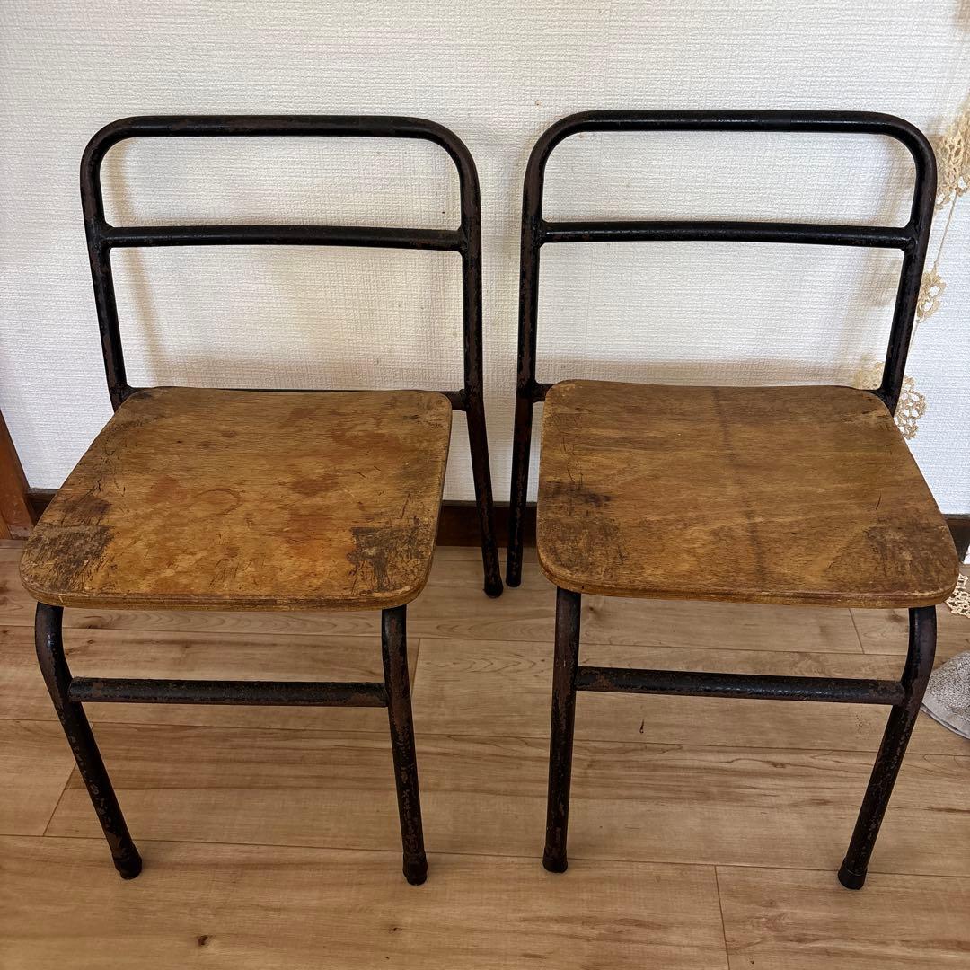 懐かしい幼稚園の椅子2脚セットアンティーク