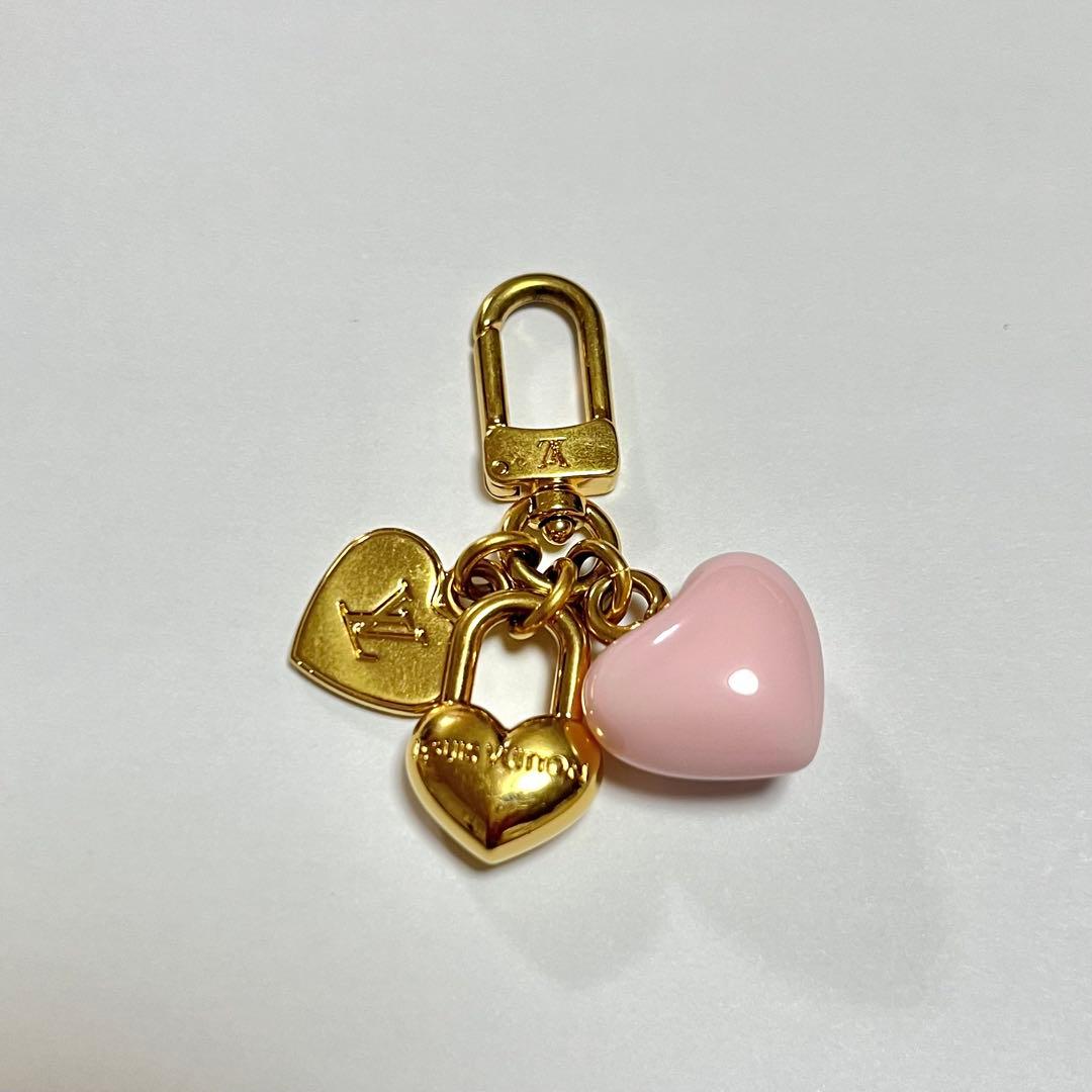 LOUIS VUITTON ルイヴィトン マイクロ チャーム　ハート