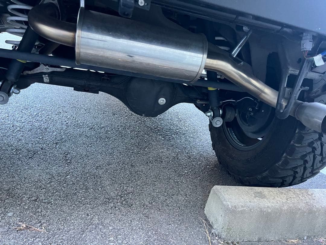 HKS リーガルマフラー　ジムニーjb64