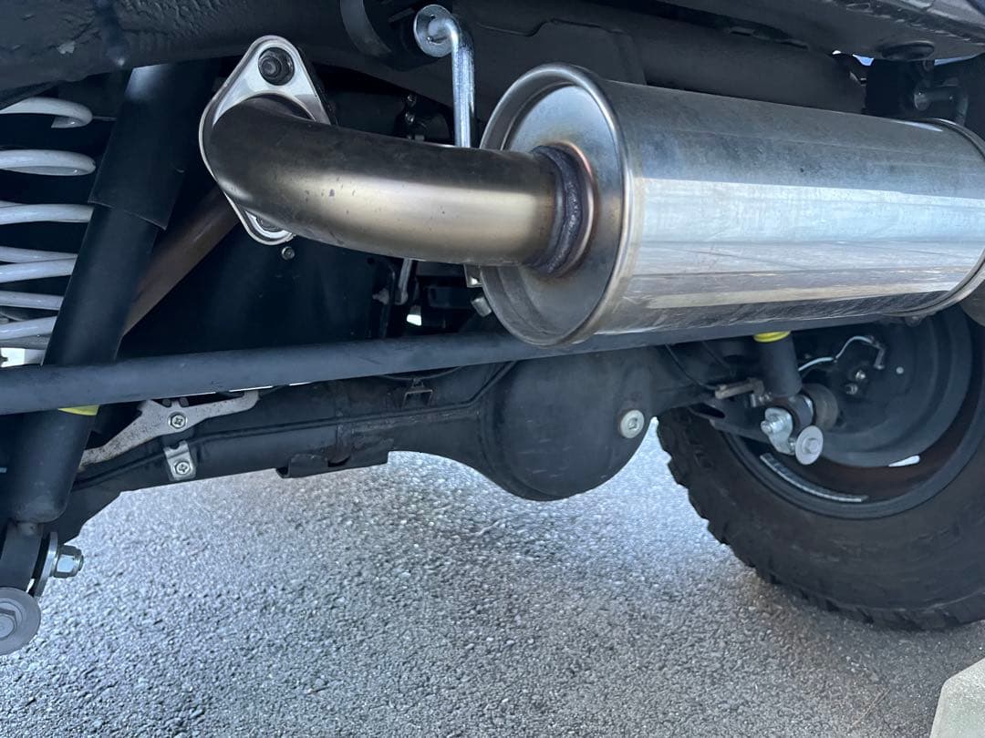 HKS リーガルマフラー　ジムニーjb64