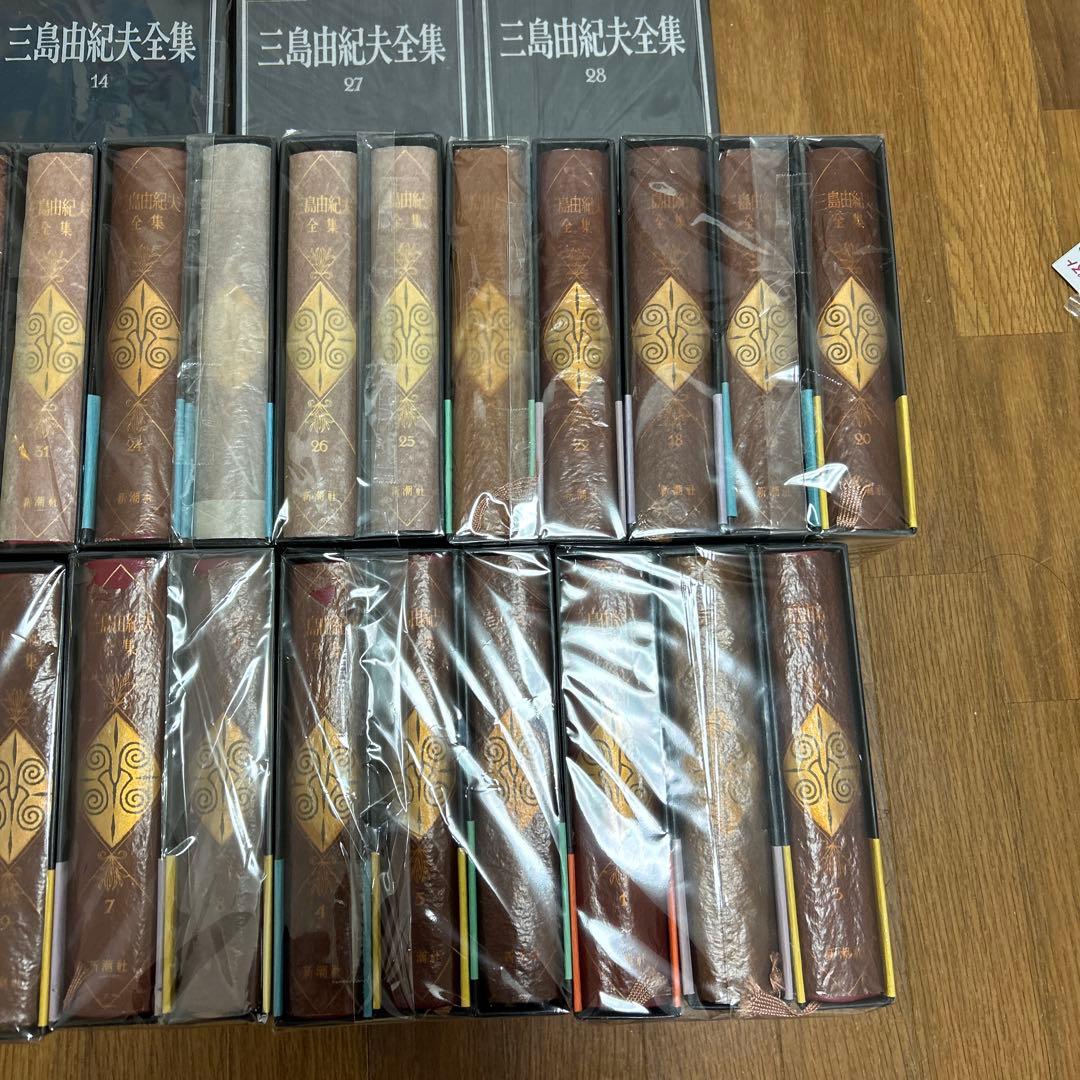 三島由紀夫全集 全35巻　補巻1巻　セットの1