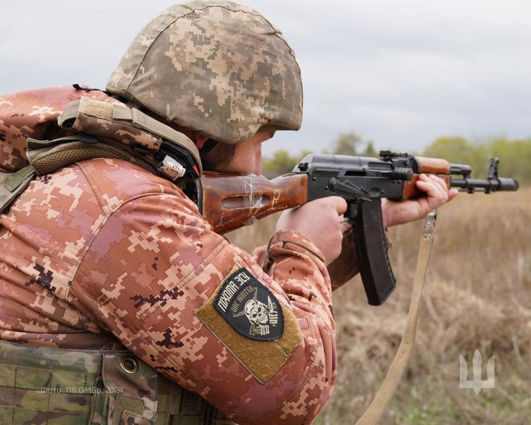 軍　Kaska-2Mヘルメット　最終値下げ