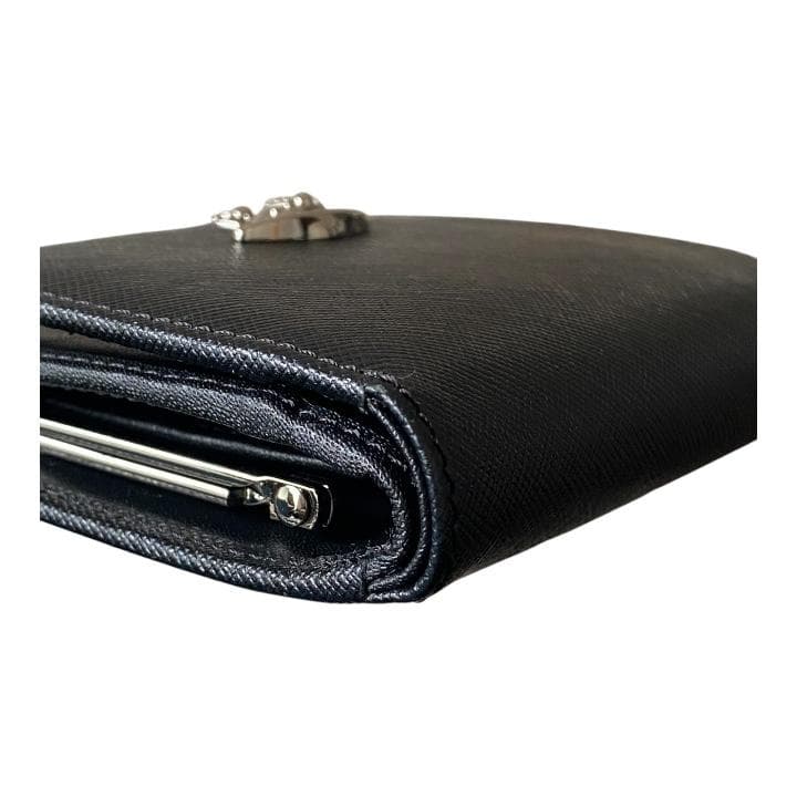 美品　ヴィヴィアンウエストウッド がま口 二つ折り財布 レザ- ブラック