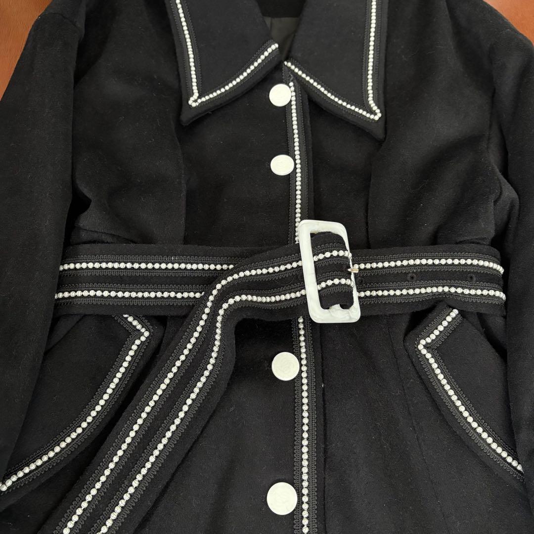 トゥエンティーズ 名入れされた懐中時計 コート ブラック M Tnewties