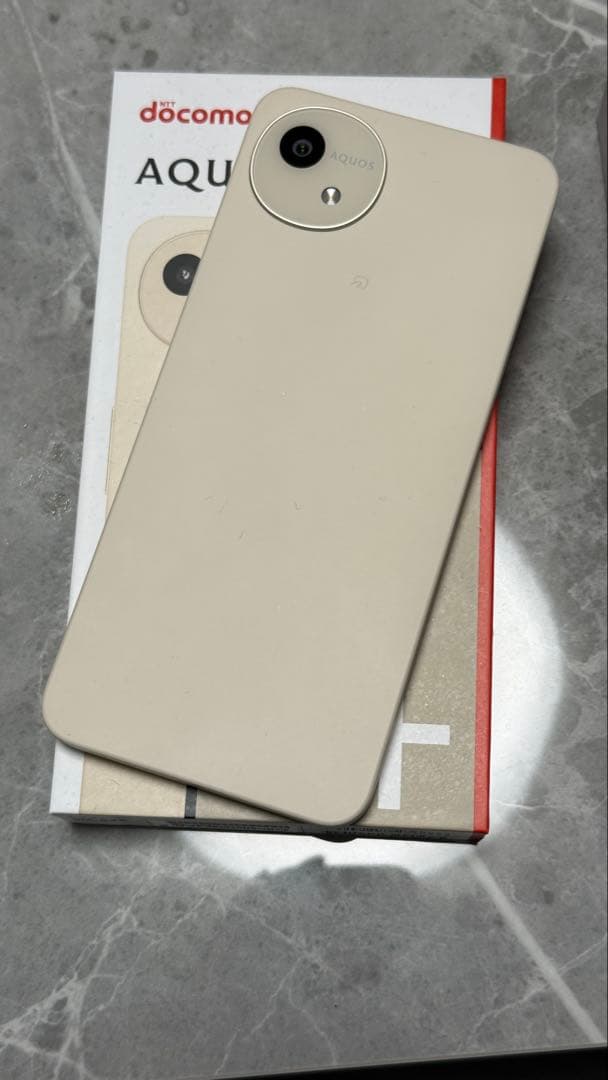 AQUOS wish4 SH-52E ドコモ版 未使用品