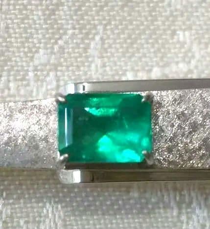 M*u様 エメラルド 0.78 K14 WGホワイトゴールド タイピン★3.8g