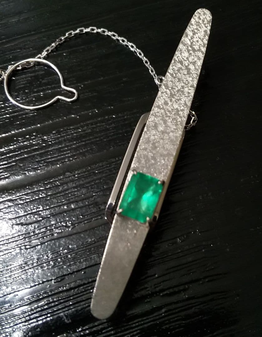 M*u様 エメラルド 0.78 K14 WGホワイトゴールド タイピン★3.8g