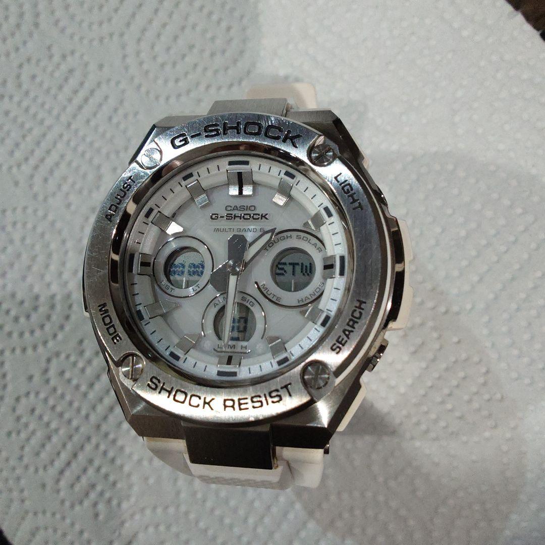 再値下げしました ！CASIO G-SHOCK ホワイトラバーベルト