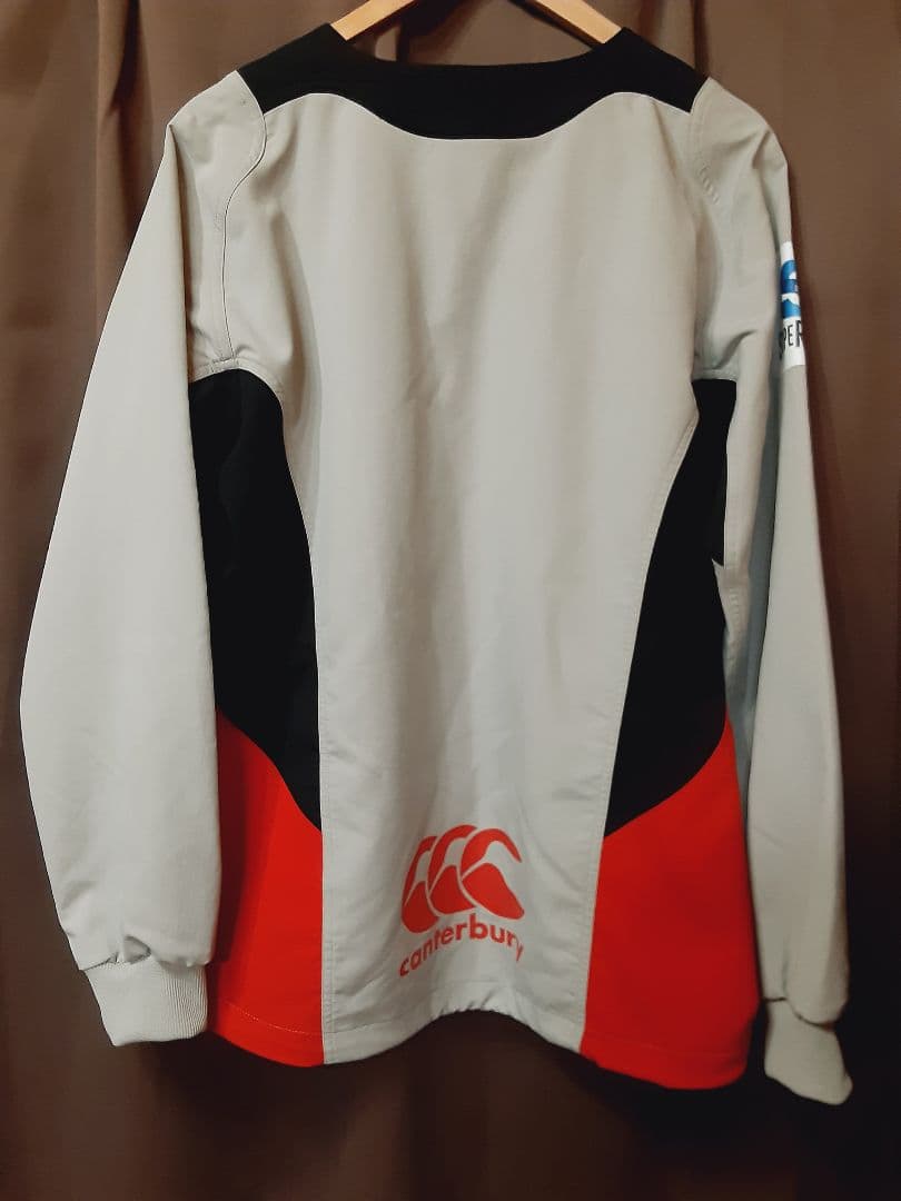 新品未使用 サンウルブズ 選手サイン入り プルオーバー 支給品 ラグビー