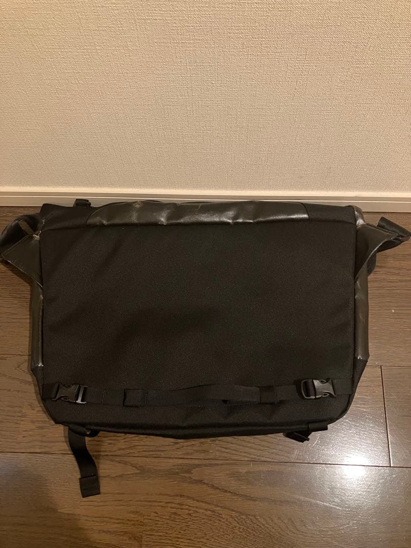 Patagonia メッセンジャーバッグ 黒