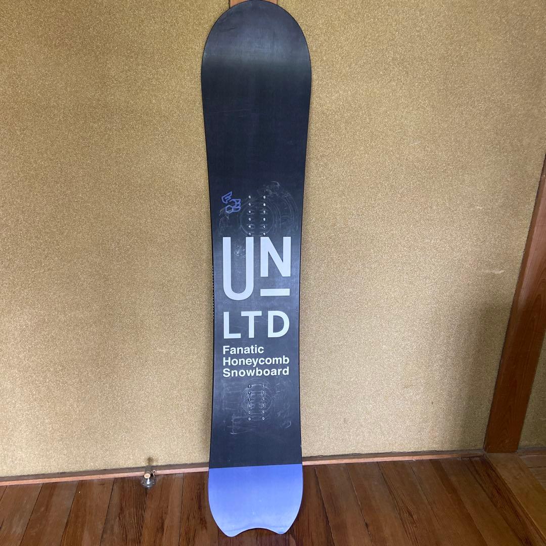 FANATIC∣UN-LTD147∣カービング∣パウダー フリーラン