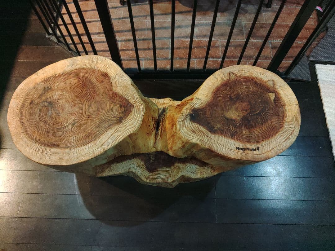 杉のくりぬき丸太スツール　双子丸太