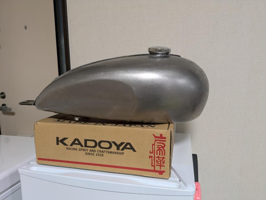 【新品】W650/400用 ボンネビルタンクキット