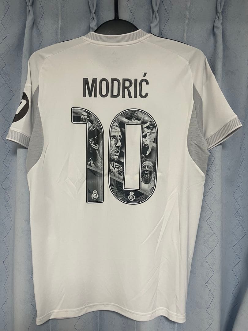レアルマドリード　ユニフォーム　モドリッチ　L 25-26 ホーム