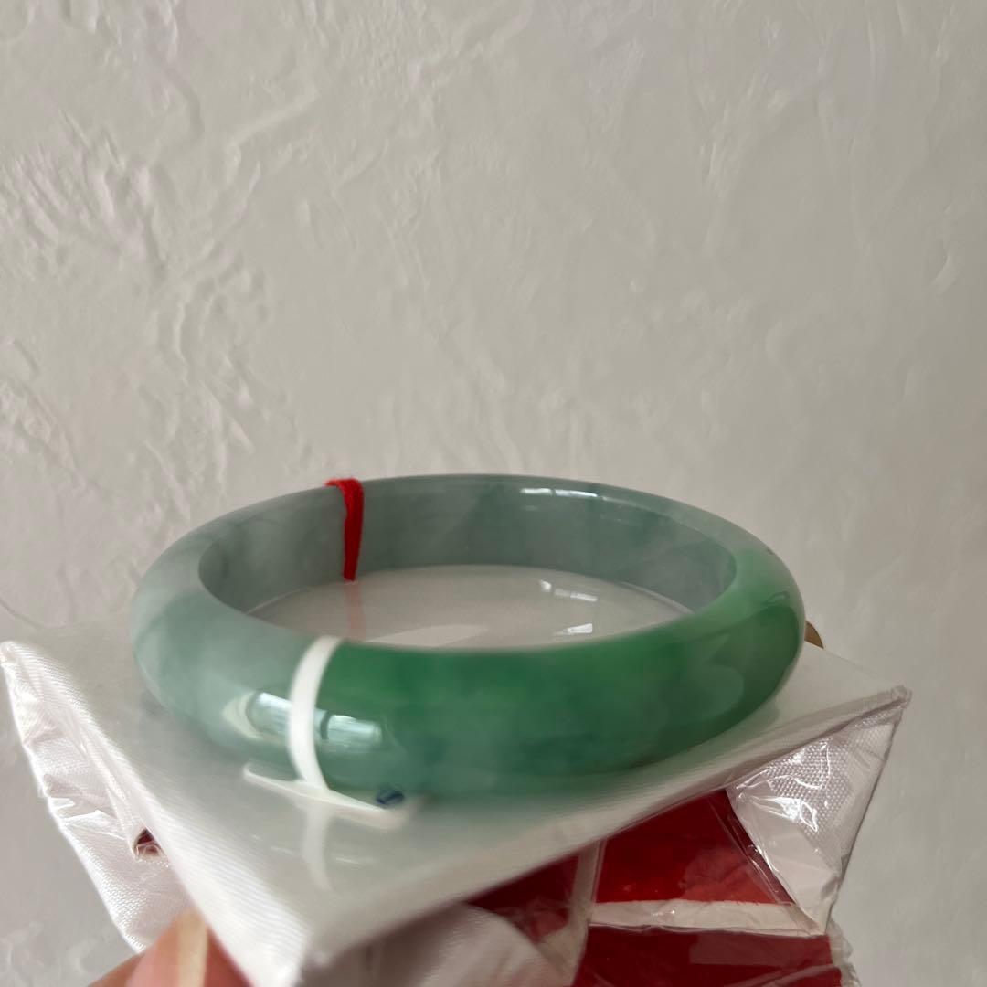 糯種翡翠バングル