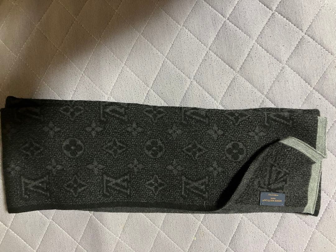 専用(株)三越伊勢丹松坂屋様　LOUIS VUITTON ダークグレー マフラー