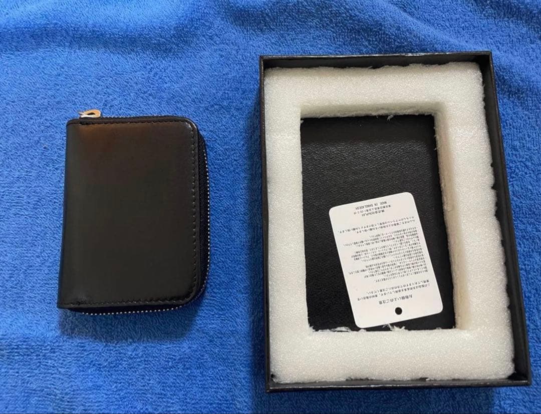 新品未使用　LUXURY MATERIAL HERITAGE WALLET