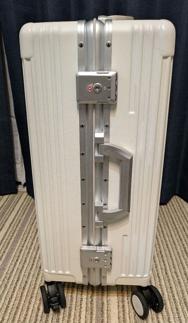 SKYFLY 魔法小屋　多機能スーツケース　キャリーケース　Sサイズ　白