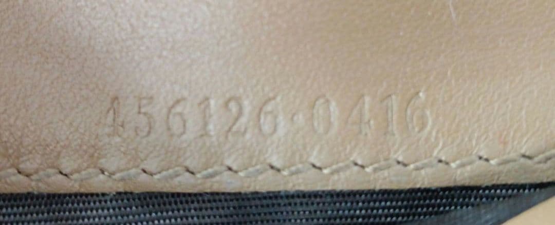 APX08 グッチ マーモント コンパクトウォレット 2つ折り財布