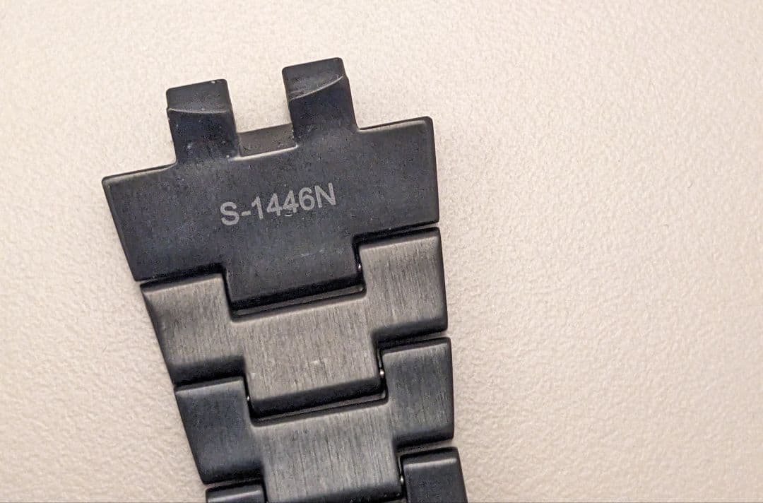 CASIO G-SHOCK メタル バンド 金属ベルト GMW-B5000