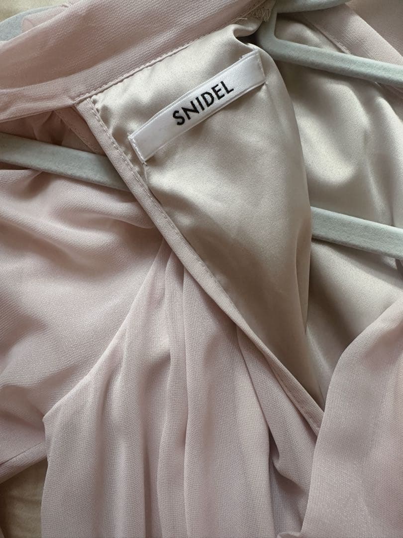 SNIDEL コールドショルダーボウタイワンピース 未使用 タグ付き