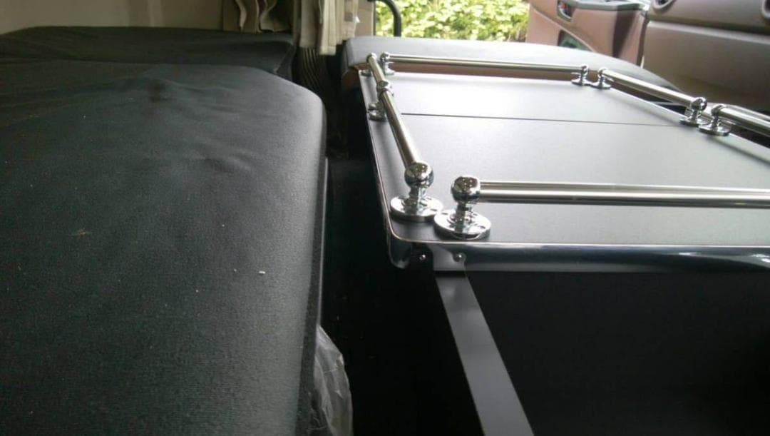 新型 17 グランド プロフィア コンソールテーブル 03 type パイプ有り