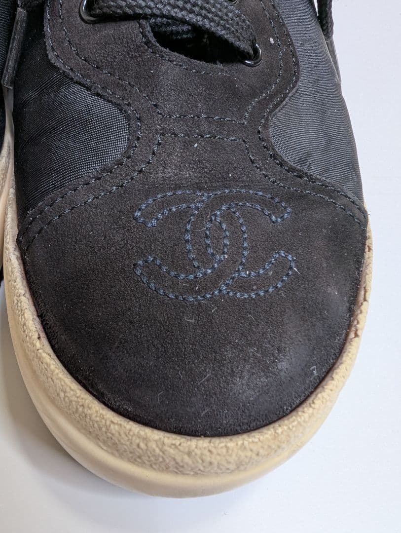 tmk826　CHANEL（シャネル）ココマーク スエード スニーカー